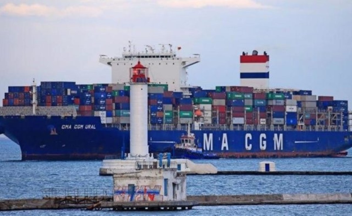 Опасность заражения коронавирусом: в порт Одессы зашло судно из Китая