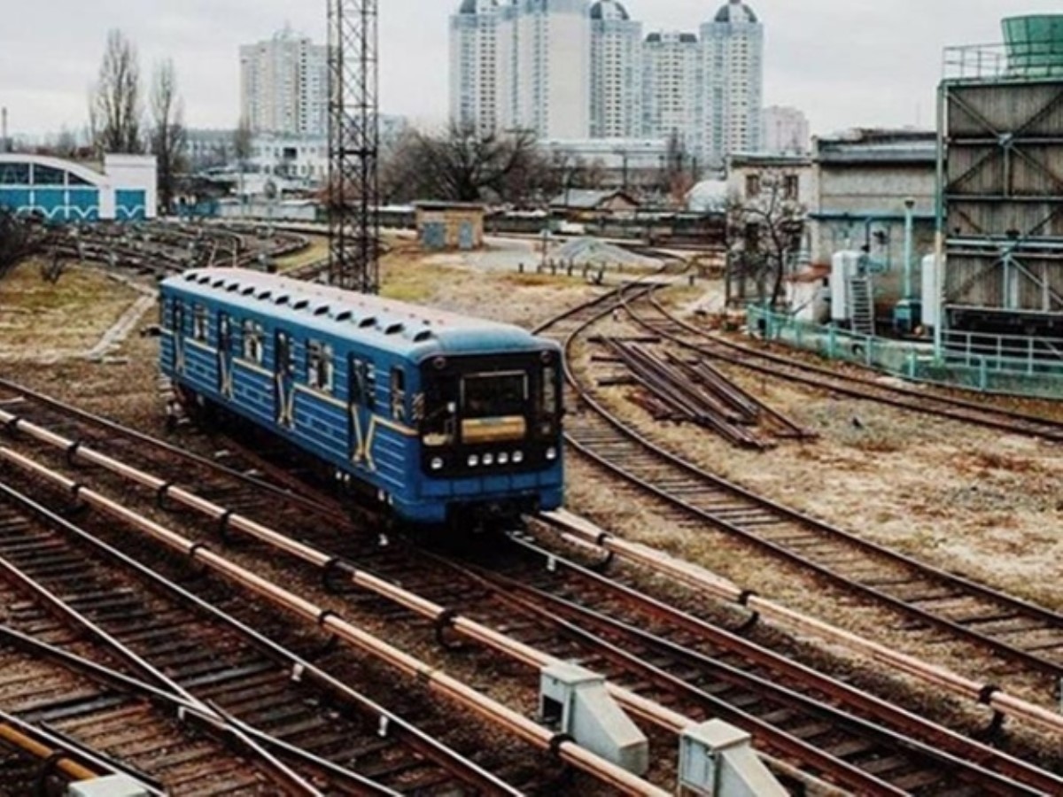 Кличко озвучил сроки запуска метро на Троещину