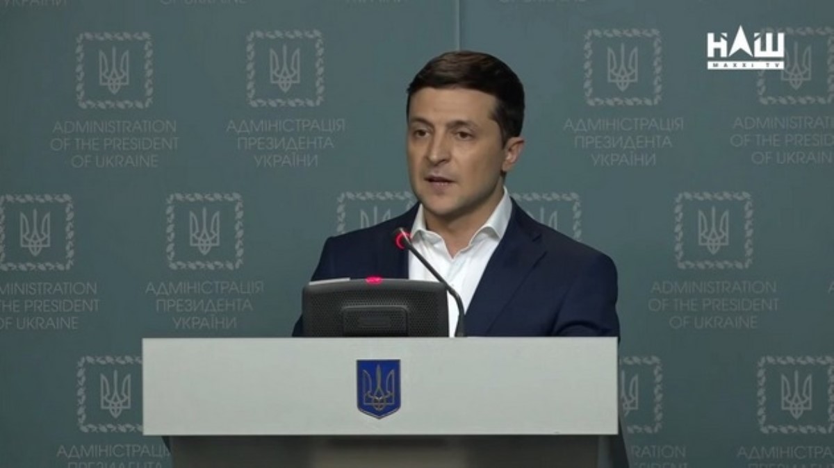 Зеленский записал жесткое обращение к украинцам
