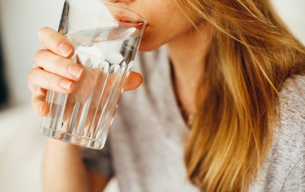 8 признаков того, что вы пьете слишком мало воды