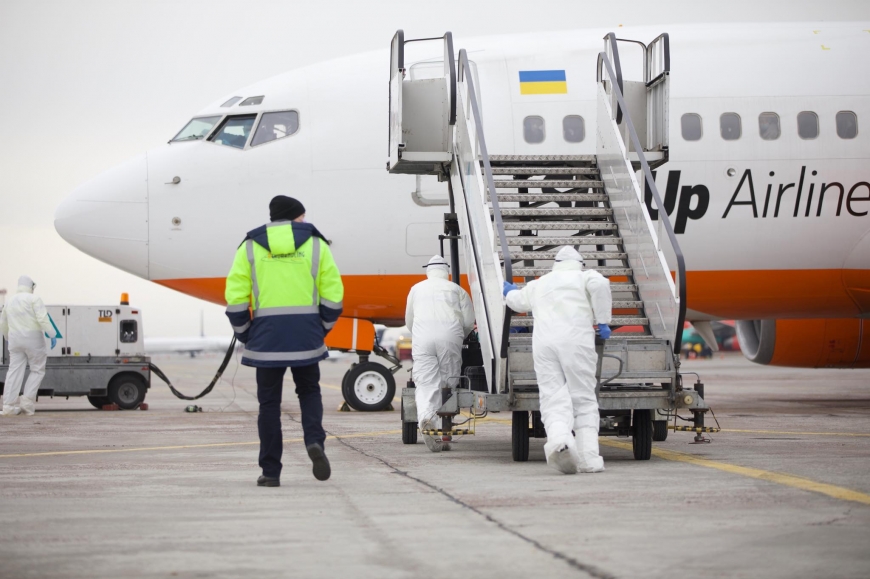 Есть опасность: Зеленский прокомментировал прибытие украинцев из Китая