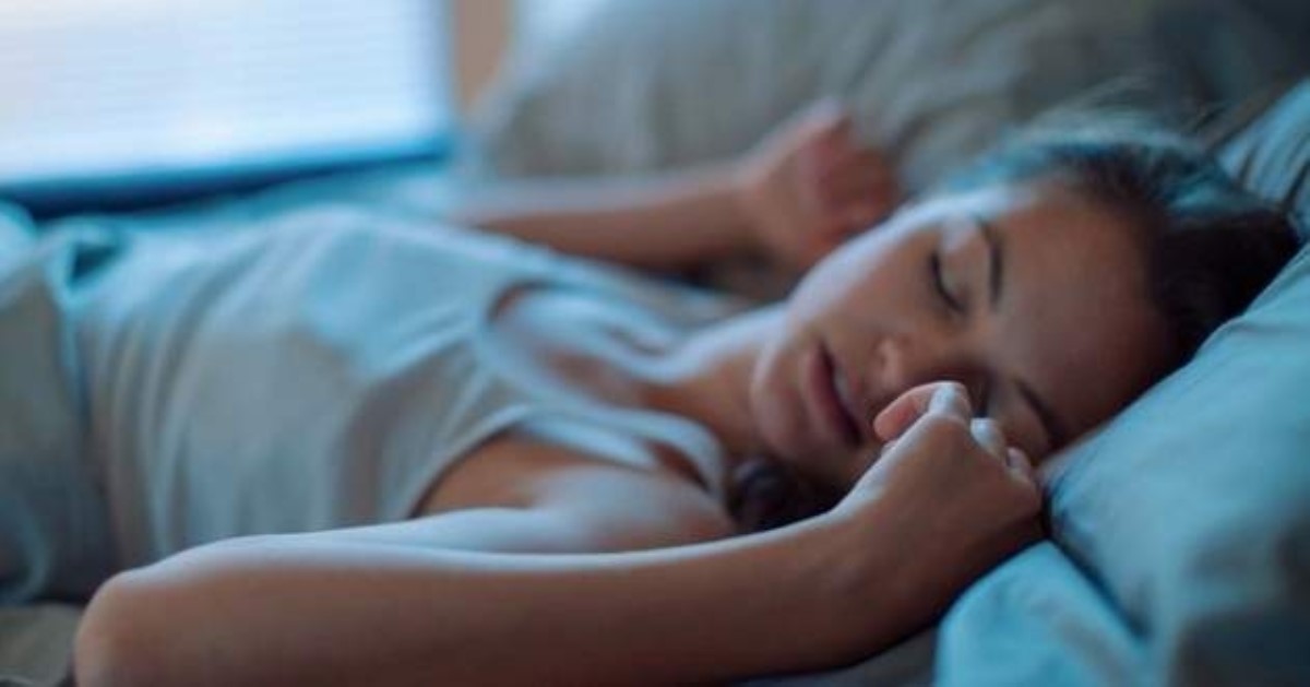 Чем занимается ваше тело, пока вы спите: 8 удивительных вещей
