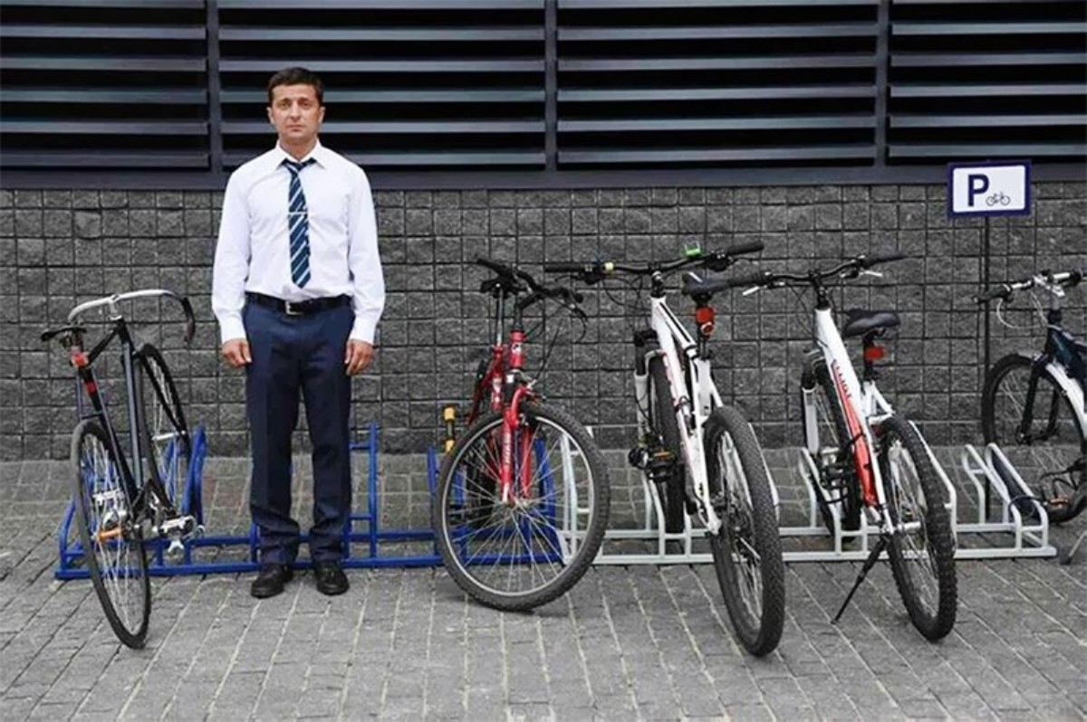 Зеленский объяснил, почему не пересел на велосипед