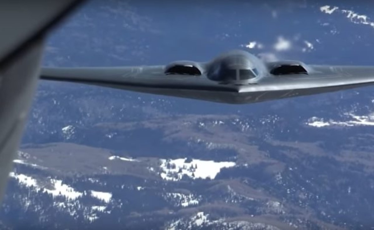 США перебросили в Европу стратегические бомбардировщики-невидимки B-2