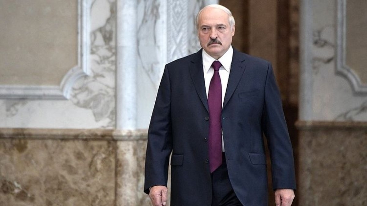 Кому-то на руку: Лукашенко назвал коронавирус психозом