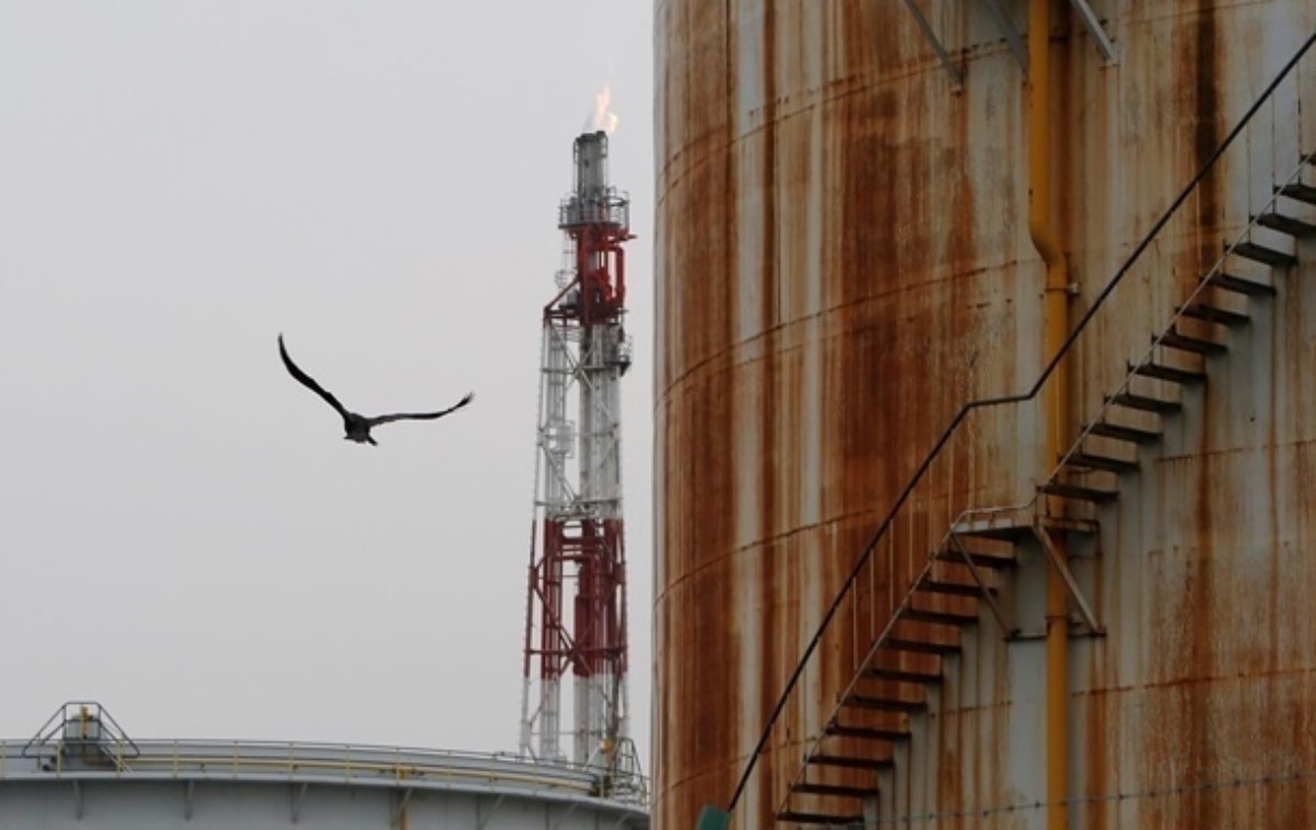 Стоимость российской нефти резко снизилась