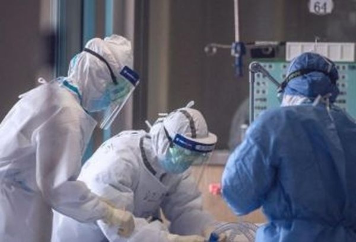 Медики в Украине сражаются с коронавирусом практически без средств защиты