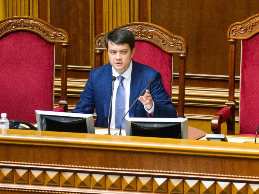 Разумков заявил о возможном изменении закона об украинизации