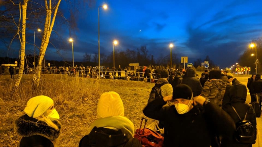 Граница Украины и Польши: в сеть просочилось видео огромных очередей