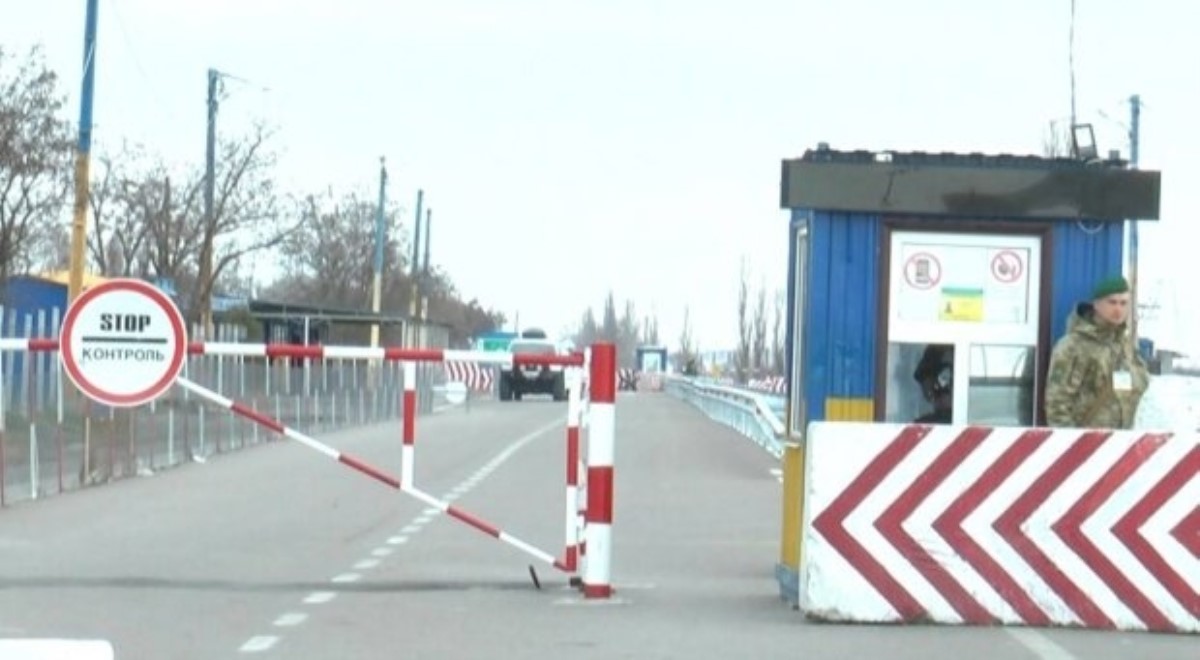 Карантин перекрыл дороги: где в Украине не проехать, онлайн карта