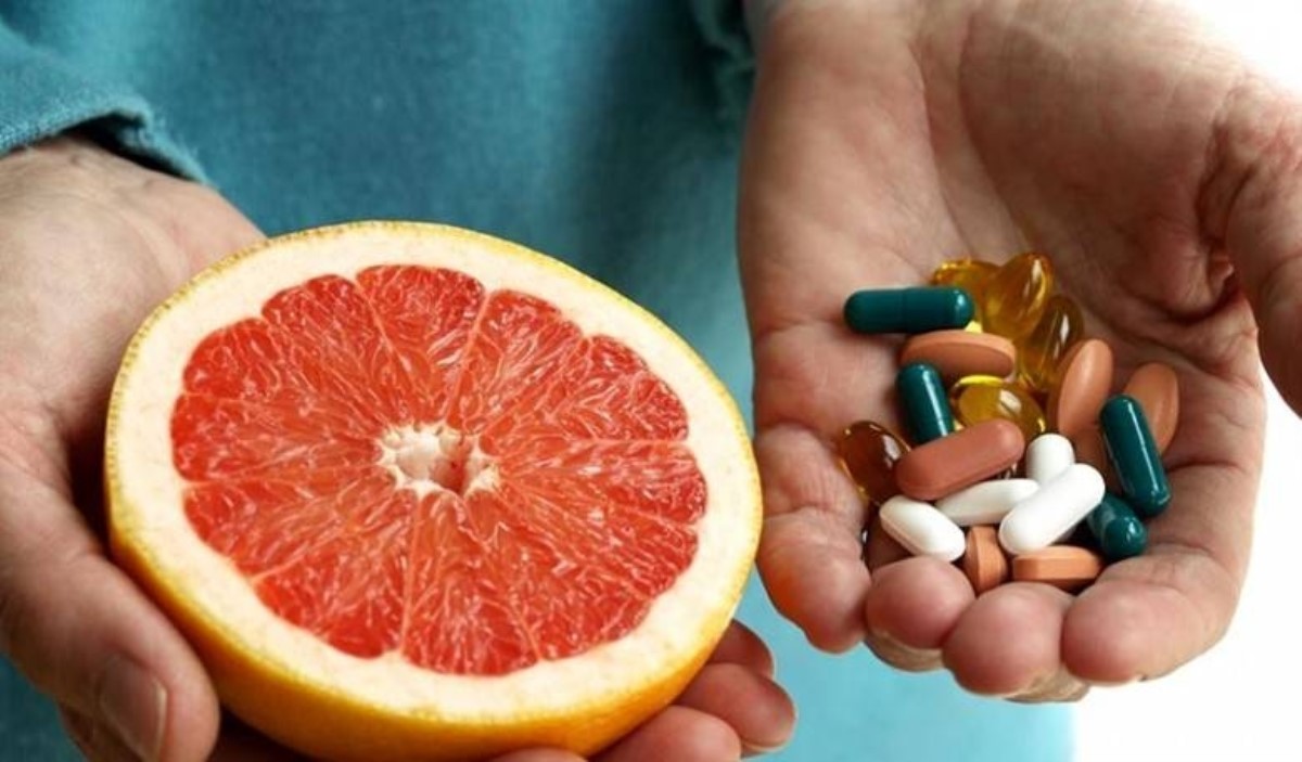 Определены фрукты, которые опасно сочетать с лекарствами