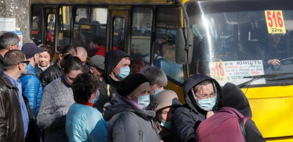 Названы условия, когда в Украине запустят общественный транспорт и метро