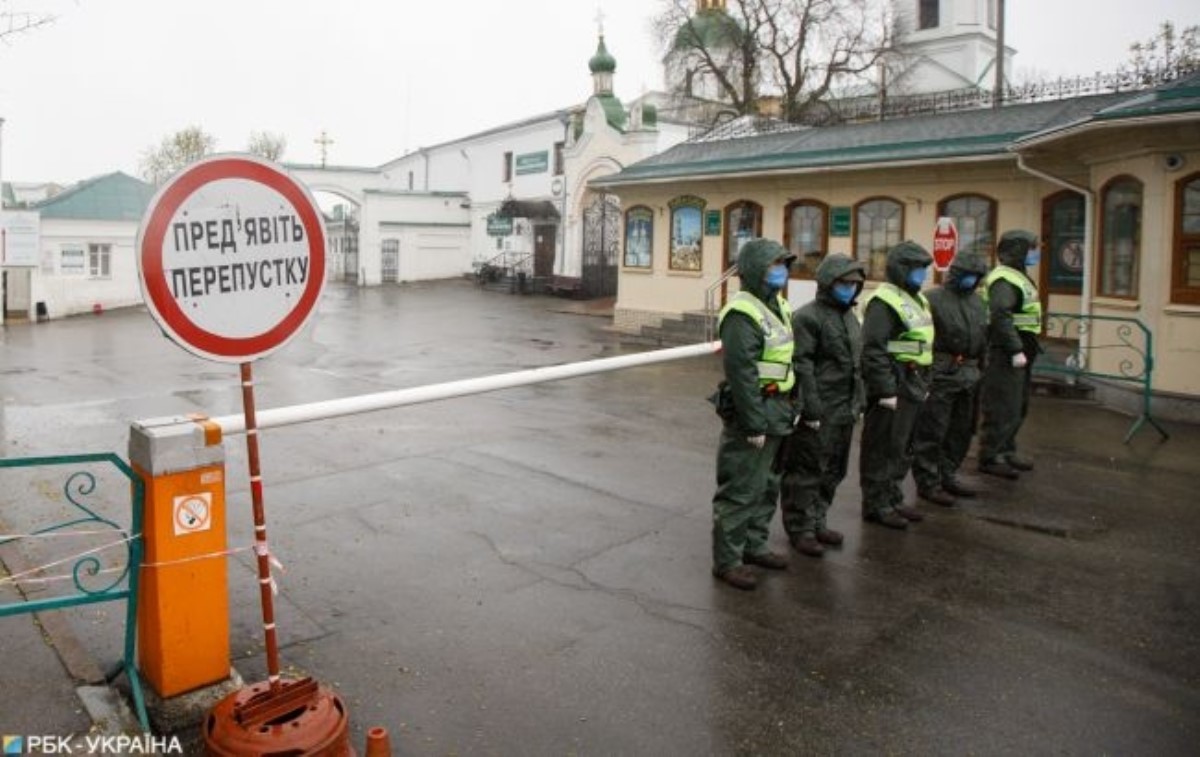 Карантин в Украине: какие заведения закроют на Пасху