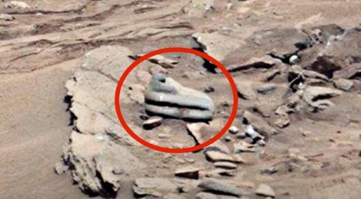 Уфолог обнаружил на Марсе древний артефакт