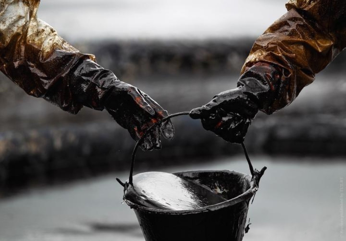 Впервые в истории: как цена нефти упала ниже нуля