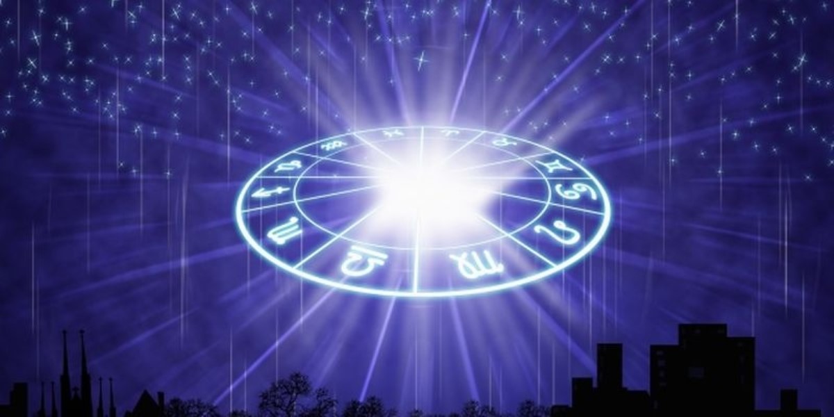Астрологи рассказали, как знаки зодиака ведут себя с детьми