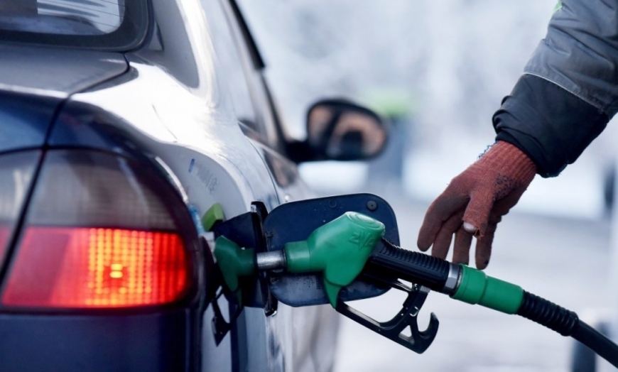 Цены на бензин начнут падать в мае