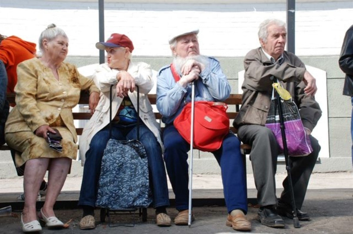Или повысят пенсионный возраст, или снизят пенсии: чем для украинцев обернется карантин