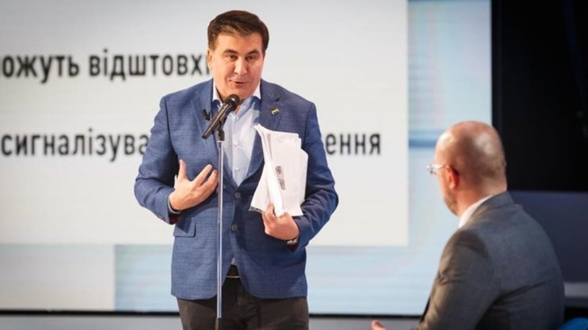 "Пустые прилавки  и массовый голод": Саакашвили пригрозил Грузии
