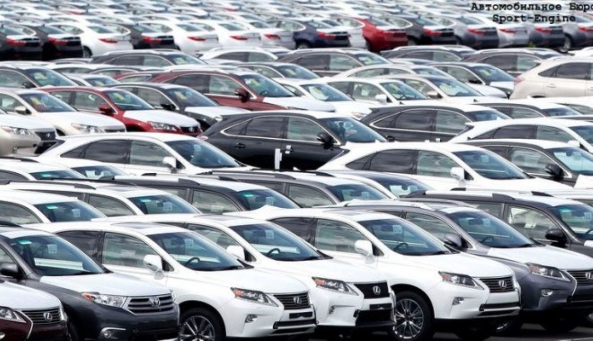 Продажи новых автомобилей в Украине рухнули
