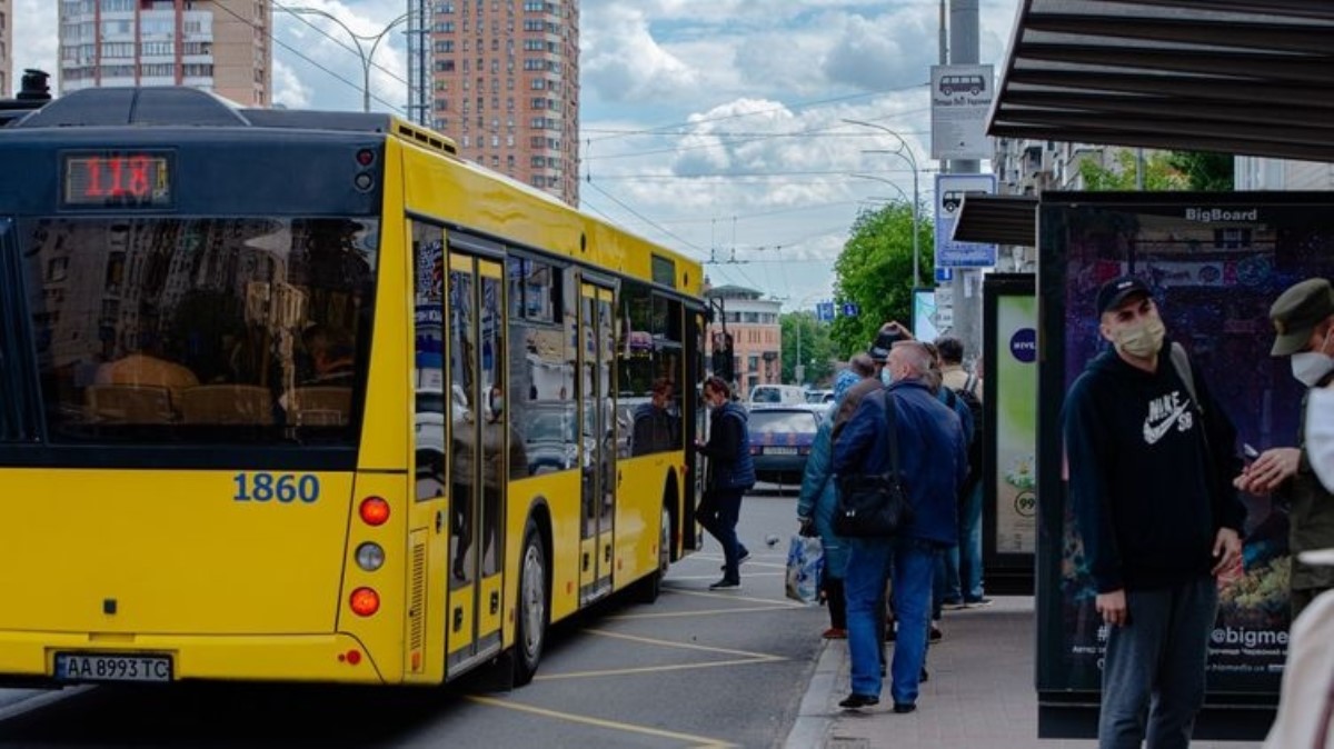 Озвучены правила работы транспорта в Киеве после 22 мая