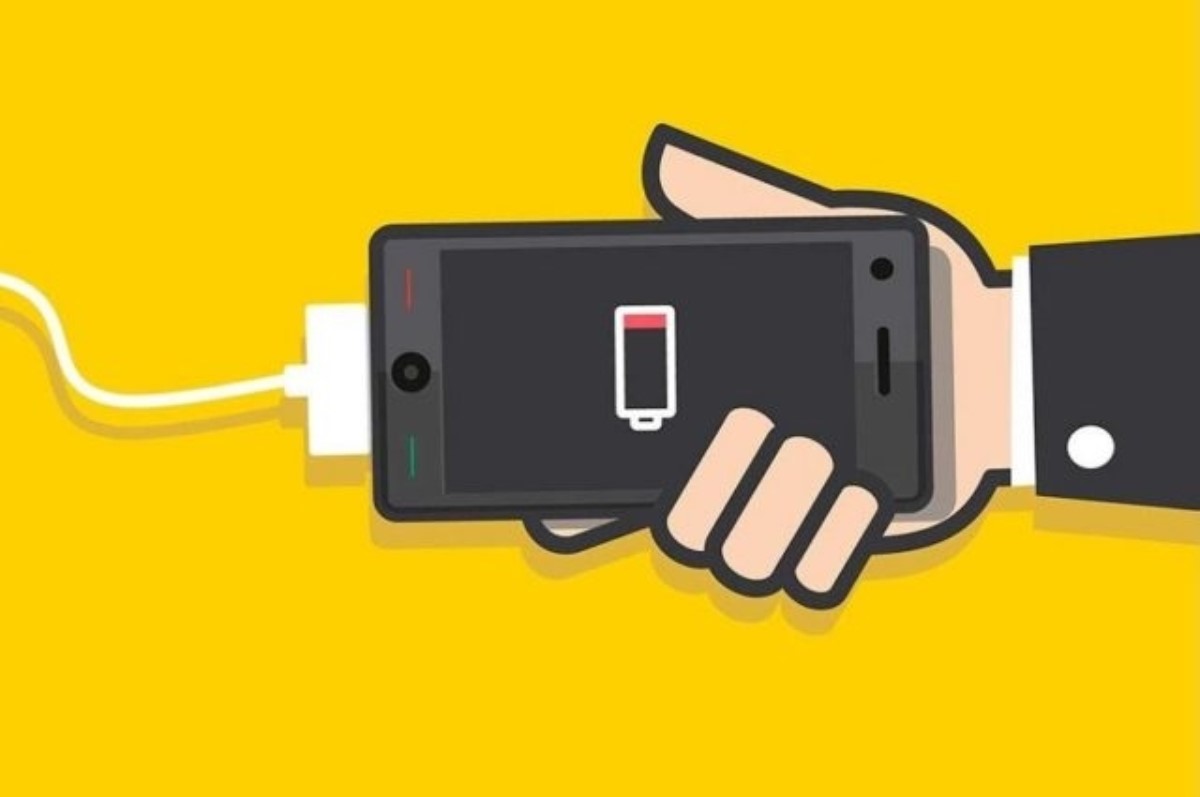 Как заряжать телефон, чтобы не угробить его аккумулятор