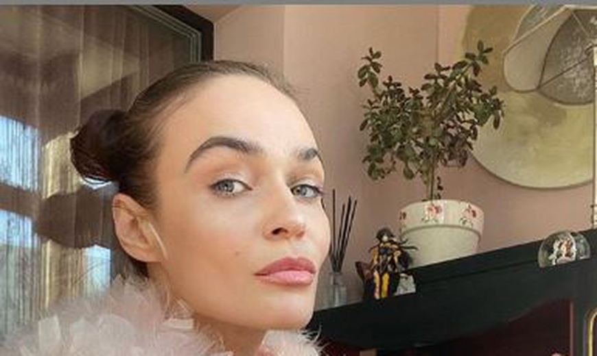 Водонаева вызвала восхищение новыми фото из ванной