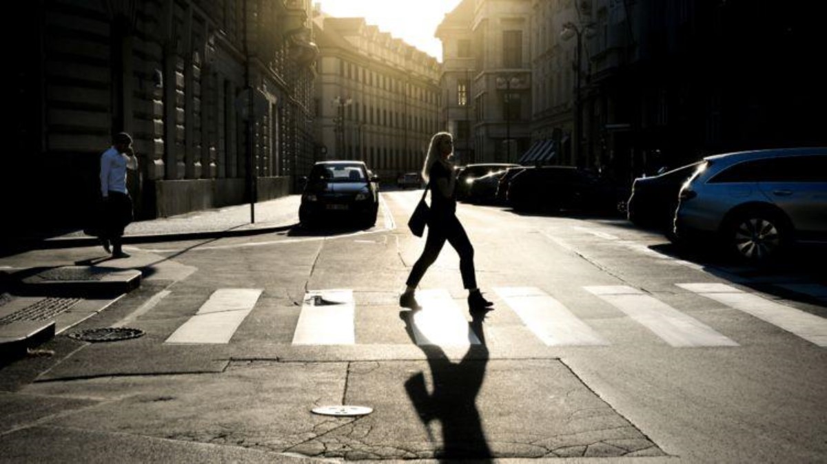В Украине пешеходов заставят надевать светящиеся элементы