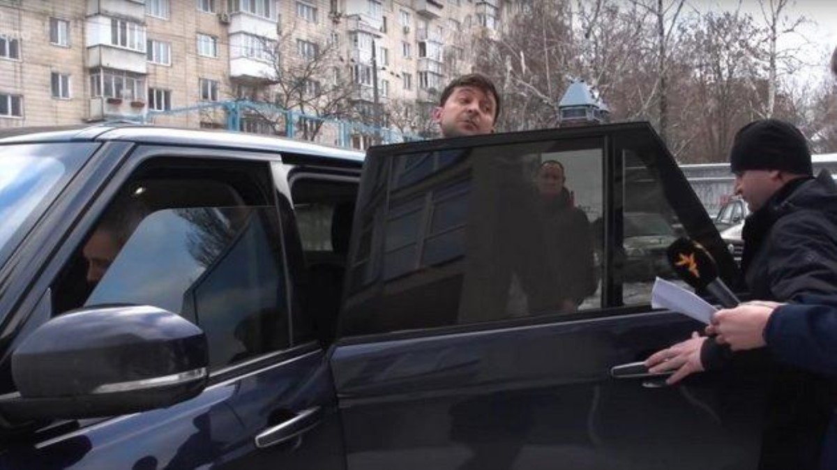 СМИ: Зеленский «сбежит» на дачу Хрущева, уже готовят вертолетную площадку