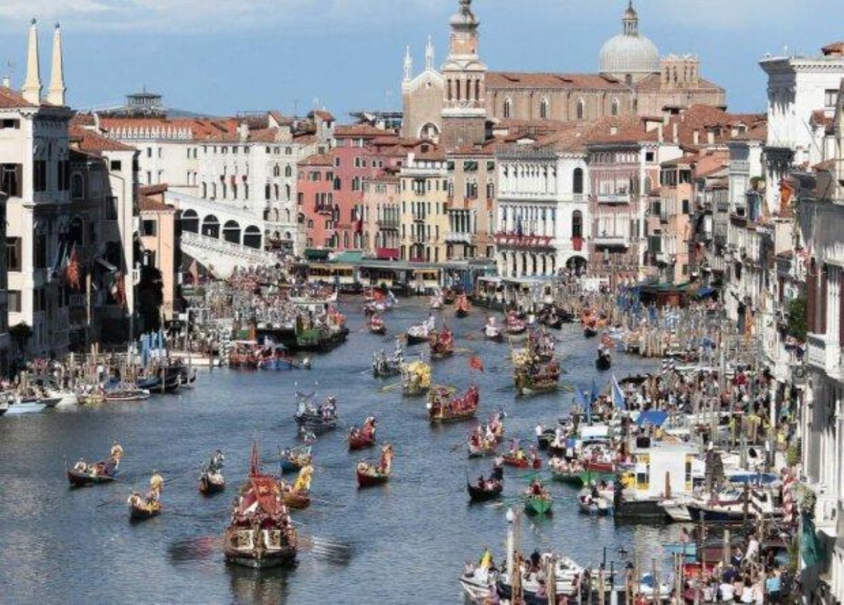 Венецию "утопил" аномальный прилив