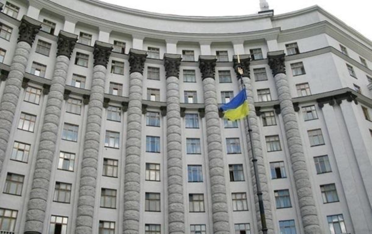 Кабмин втрое сократил число районов в Украине
