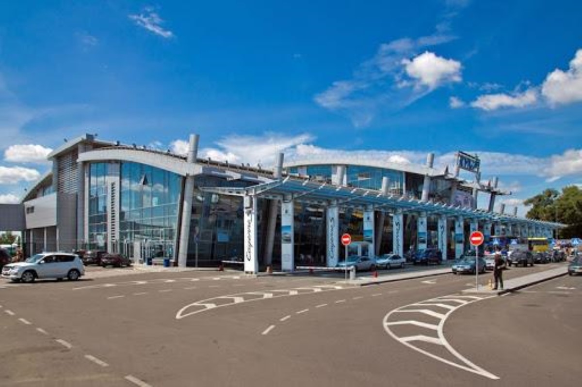 Аэропорт "Киев" возобновил регулярное международное авиасообщение