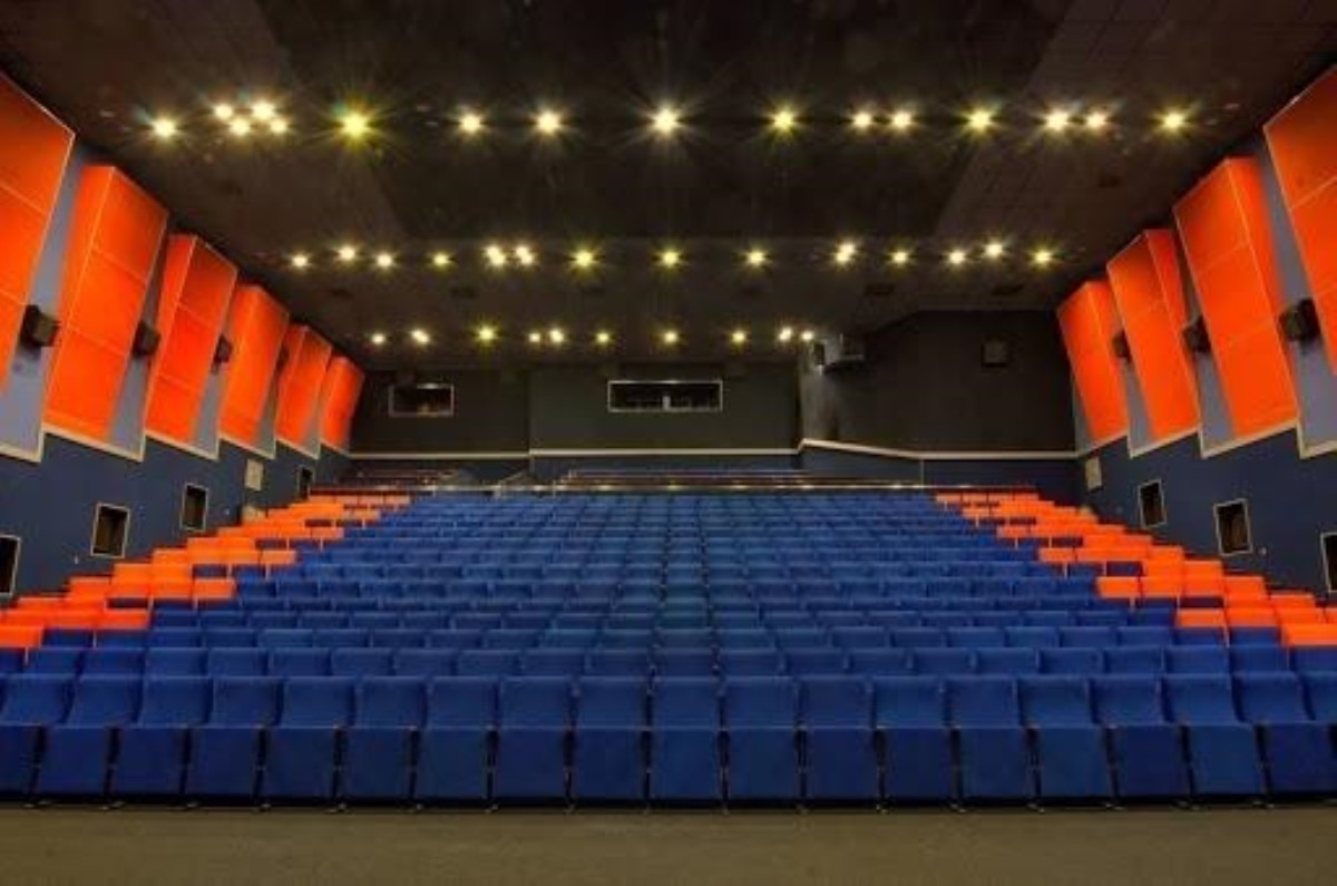 В Украине разрешат работать кинотеатрам
