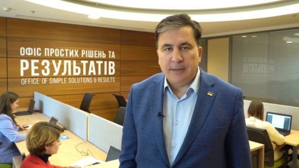 Саакашвили заявил, что Украиной правят чиновники с чипами