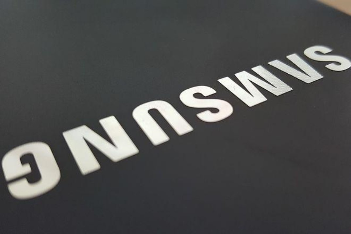 Samsung готовит к производству сверхдоступный смартфон