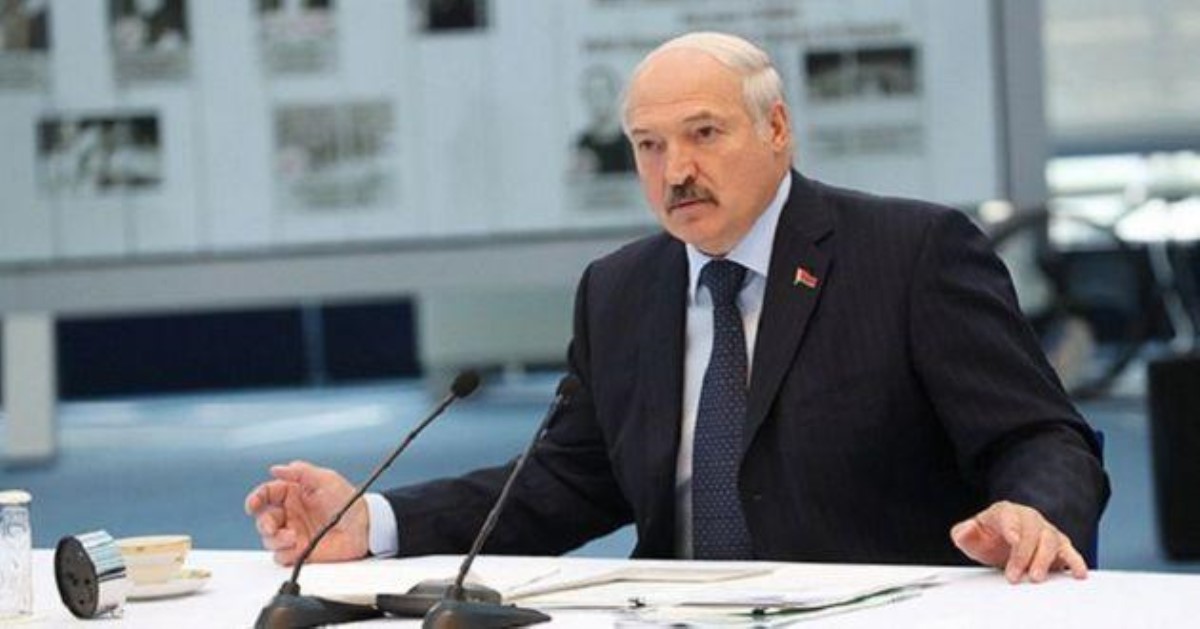Лукашенко заявил, что ему нельзя покидать Беларусь:  "Спички прятать" надо от народа