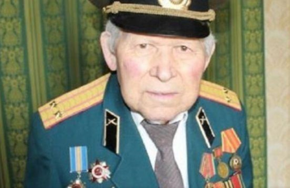 В "ЛНР" 94-летний ветеран проигнорировал угрозу и не снял награды Украины