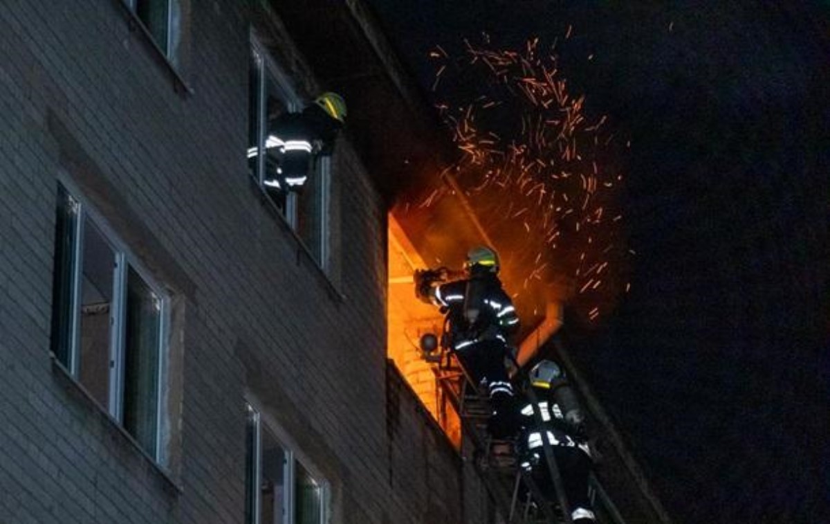 В Днепре произошел пожар в общежитии