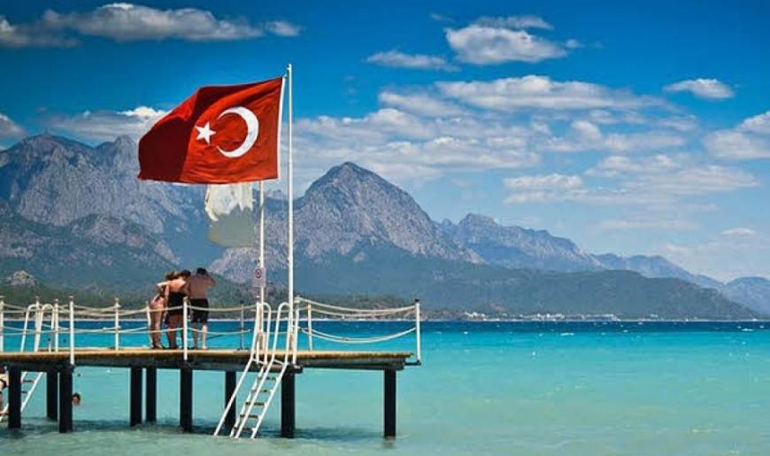 Турция сняла ограничения на въезд и выезд