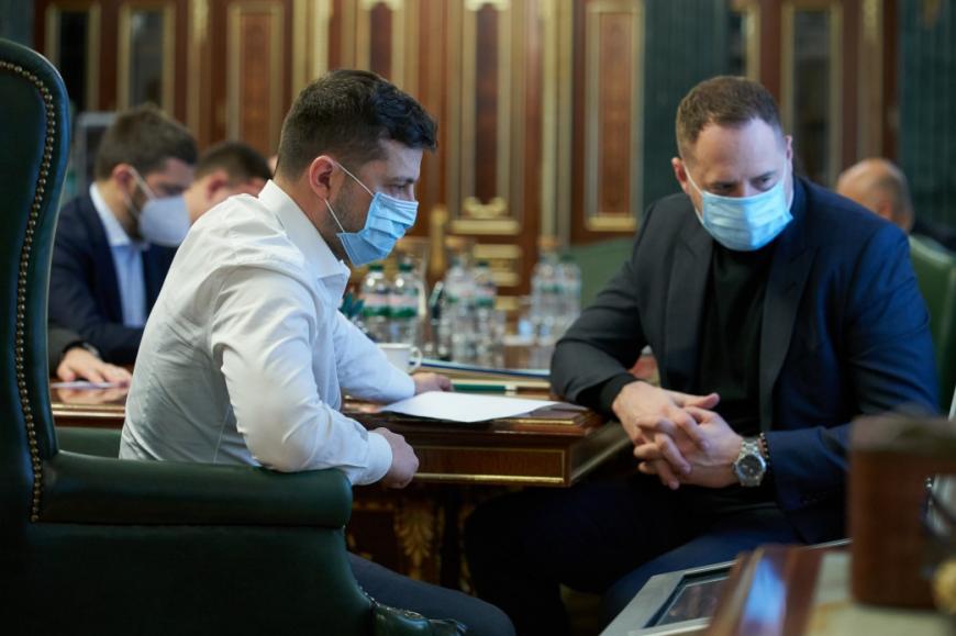 Зеленский приказал готовиться к худшему
