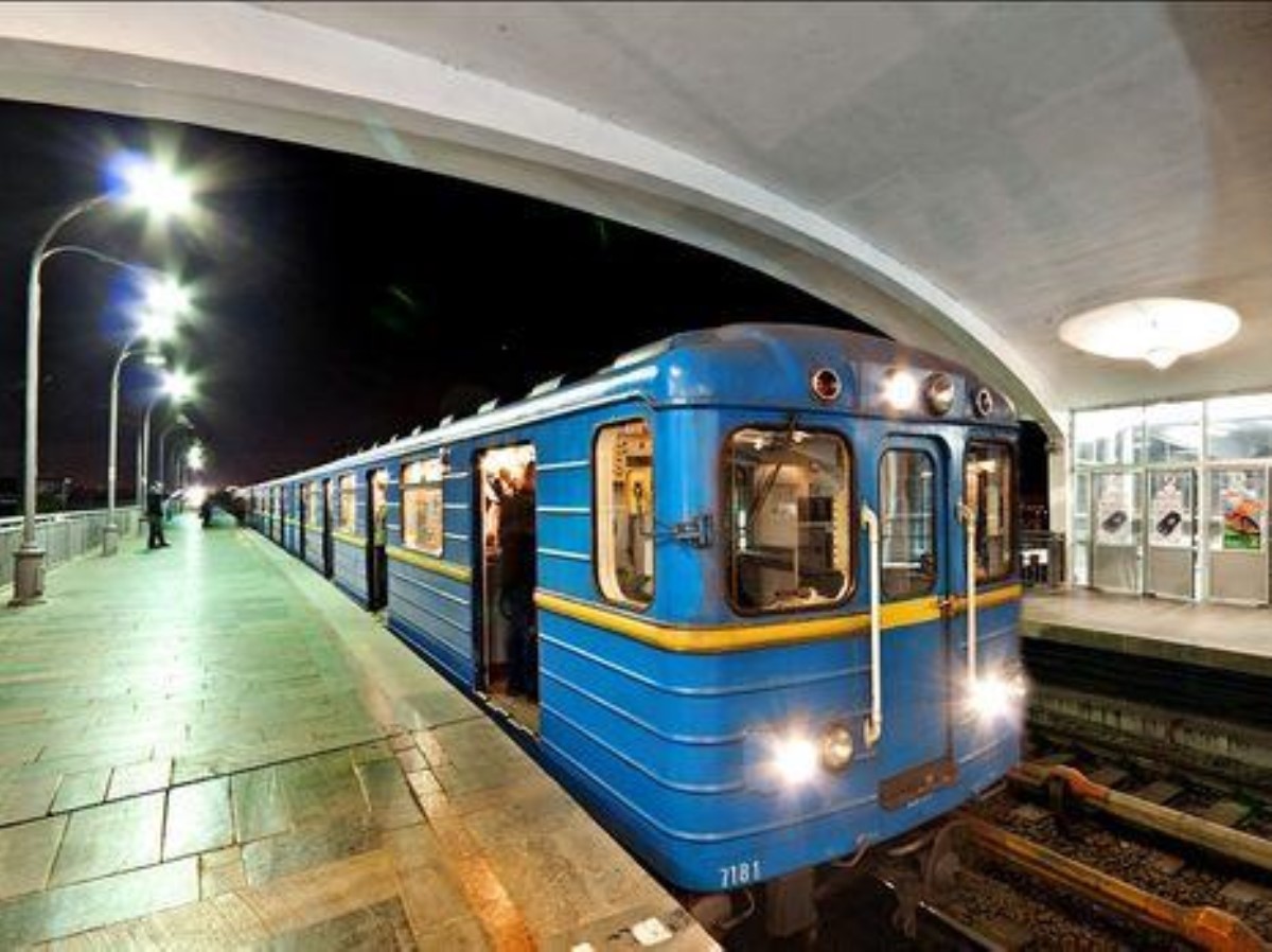 В Киеве на девяти станциях метро появилась 4G-связь