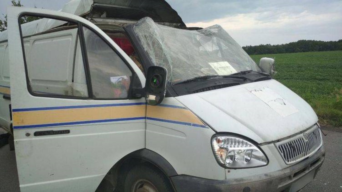 Налетчики подорвали автомобиль Укрпошты: украдено 2,5 млн грн