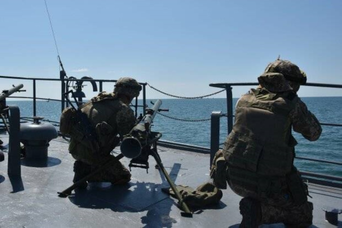 Украинские корабли в Черном море привели в боевую готовность