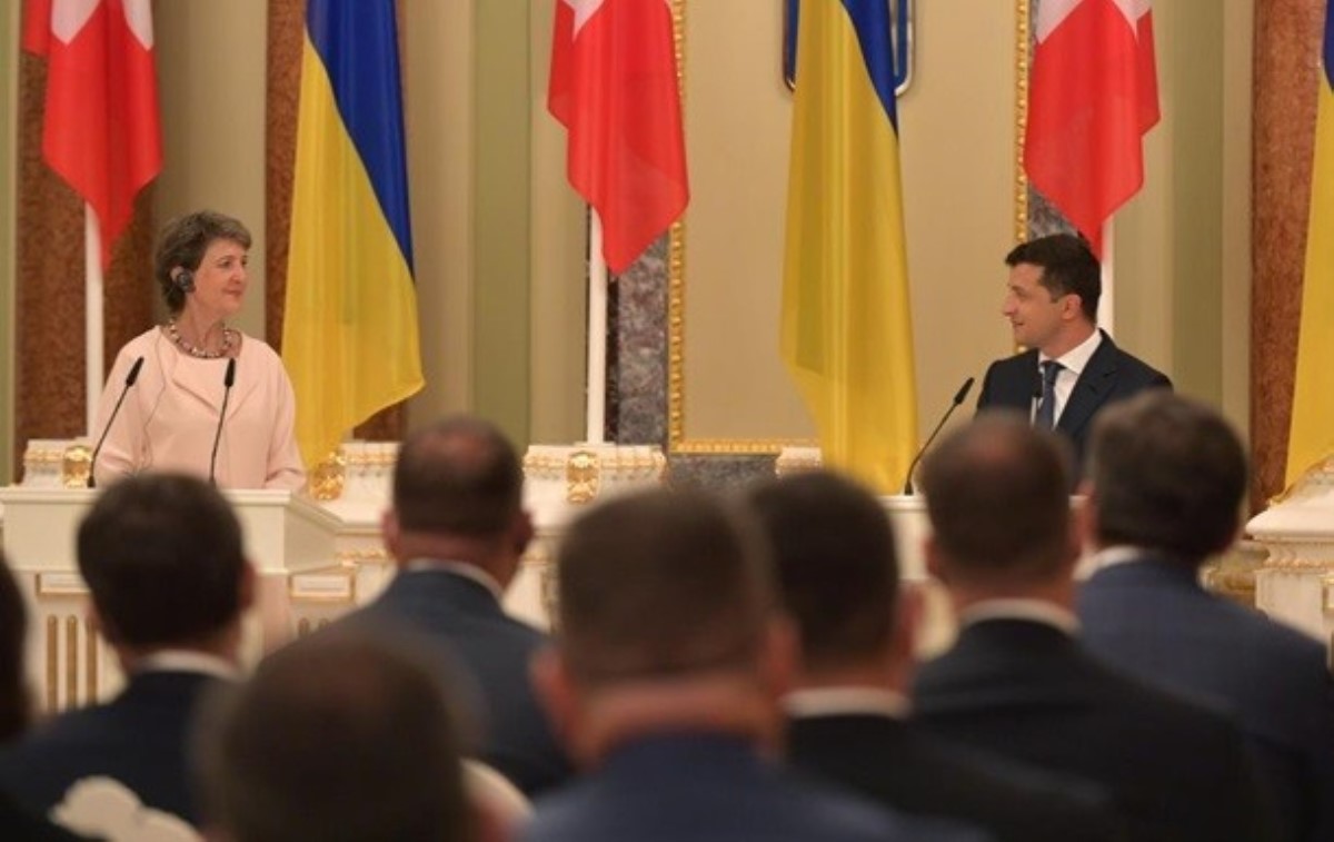 Зеленский отправился на Донбасс