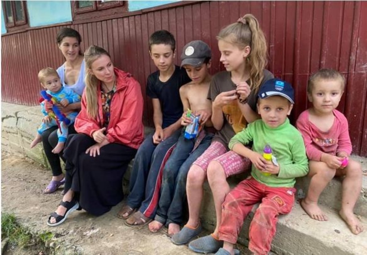 Семеро детей и будет восьмой: как в лесу на Буковине выживает семья