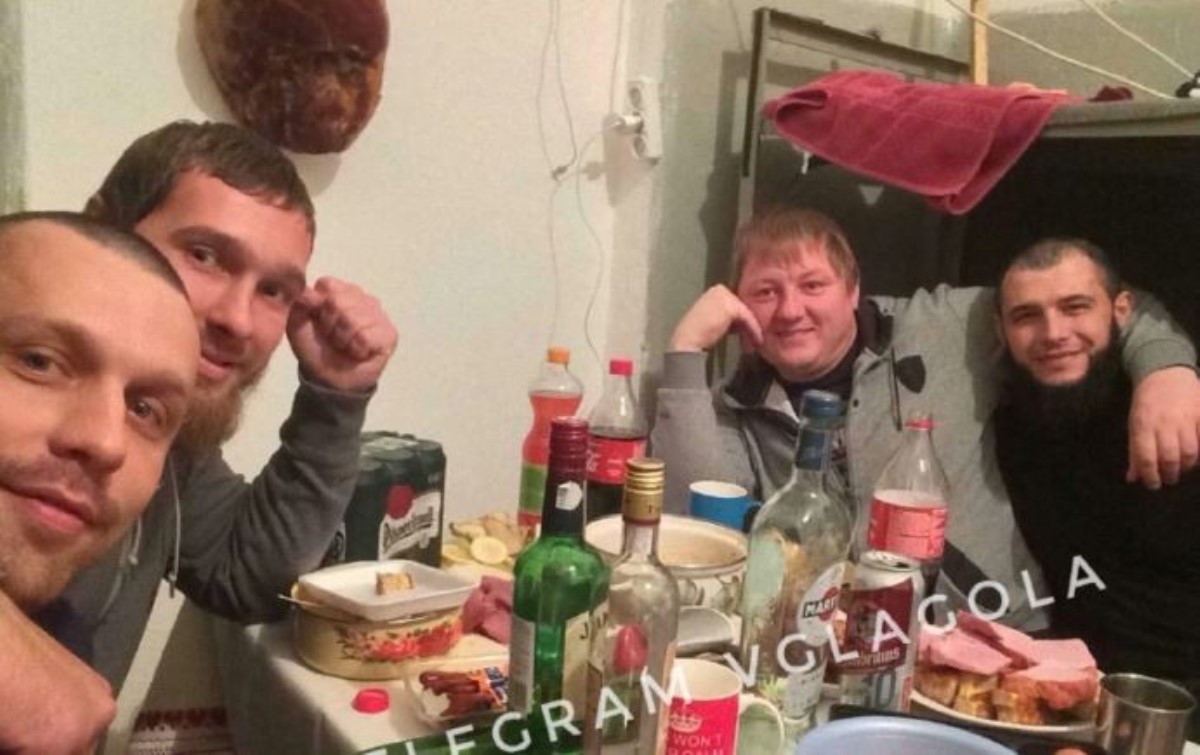 Пиво, виски и друганы: как сидят в Ужгородском СИЗО