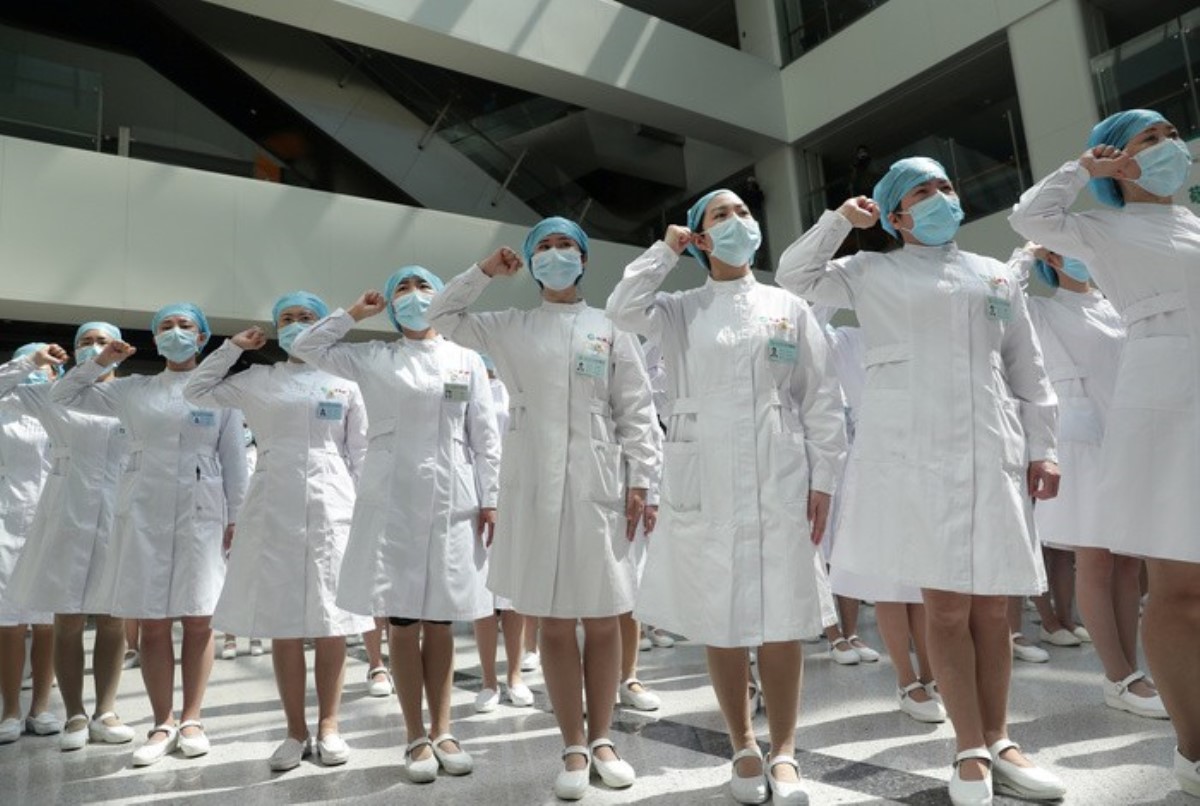 В Китае зафиксирована вспышка COVID-19: более 100 случаев за сутки