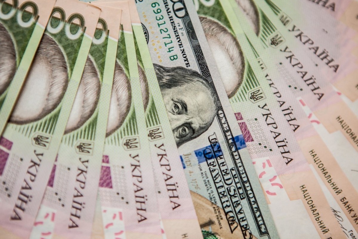 В Украине курс доллара прекратил рост