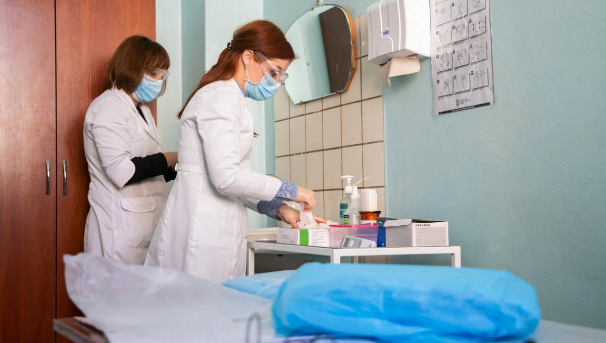 В Украине зафиксировали резкий рост числа новых случаев заражения COVID