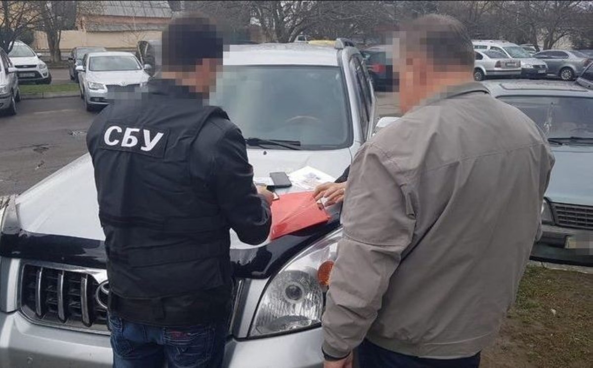 Просят не паниковать: СБУ в Одесской области останавливает и проверяет машины